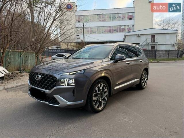 Сірий Хендай Санта Фе, об'ємом двигуна 2.15 л та пробігом 44 тис. км за 41800 $, фото 1 на Automoto.ua