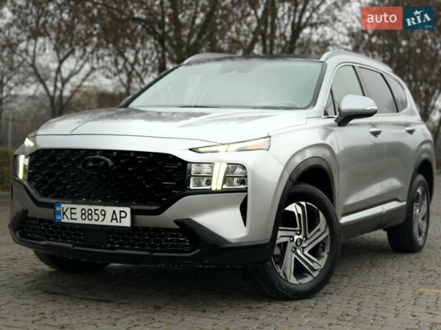Серый Хендай Санта Фе, объемом двигателя 2.5 л и пробегом 63 тыс. км за 28900 $, фото 1 на Automoto.ua