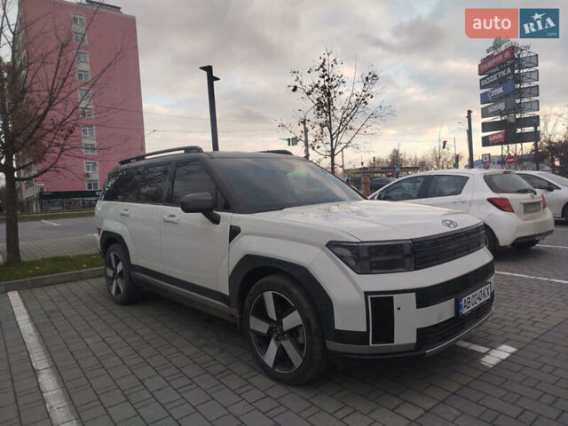 Серый Хендай Санта Фе, объемом двигателя 2.5 л и пробегом 8 тыс. км за 36500 $, фото 1 на Automoto.ua