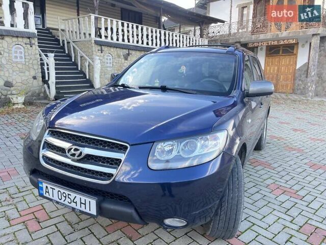 Синий Хендай Санта Фе, объемом двигателя 2.19 л и пробегом 318 тыс. км за 8600 $, фото 1 на Automoto.ua