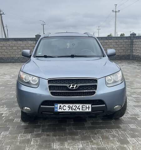 Синий Хендай Санта Фе, объемом двигателя 2.2 л и пробегом 252 тыс. км за 9000 $, фото 1 на Automoto.ua