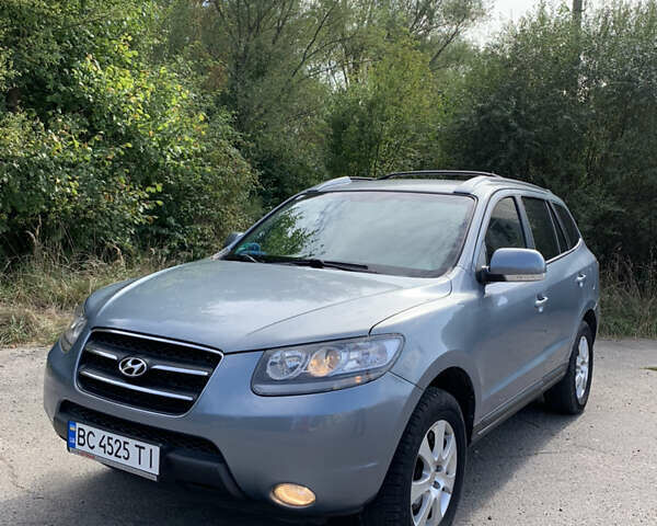 Синий Хендай Санта Фе, объемом двигателя 2.19 л и пробегом 256 тыс. км за 10000 $, фото 1 на Automoto.ua