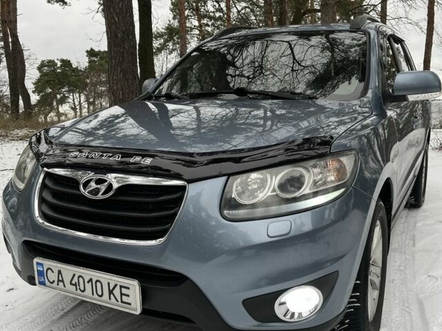 Синий Хендай Санта Фе, объемом двигателя 2.2 л и пробегом 203 тыс. км за 13450 $, фото 1 на Automoto.ua