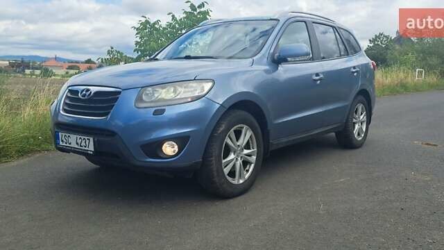 Хендай Санта Фе 2011 в Иршава на Automoto.ua Синий Хендай Санта Фе, объемом двигателя 2.2 л и пробегом 230 тыс. км за 6000 $, фото 1 на Automoto.ua