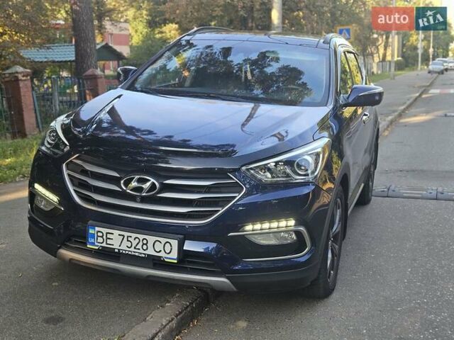Синий Хендай Санта Фе, объемом двигателя 2 л и пробегом 130 тыс. км за 17700 $, фото 1 на Automoto.ua