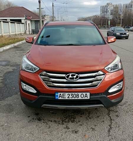 Оранжевый Хендай Санта Фе, объемом двигателя 2 л и пробегом 160 тыс. км за 12100 $, фото 1 на Automoto.ua