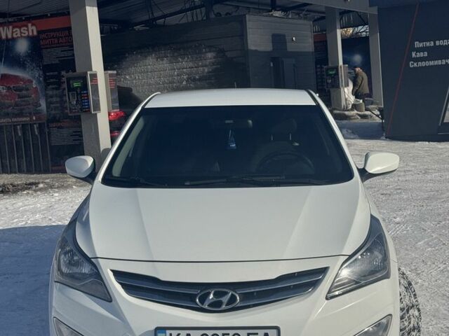 Білий Хендай Соларіс, об'ємом двигуна 1.6 л та пробігом 125 тис. км за 8300 $, фото 1 на Automoto.ua