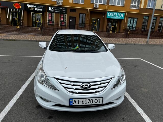 Білий Хендай Соната, об'ємом двигуна 2 л та пробігом 88 тис. км за 7300 $, фото 1 на Automoto.ua