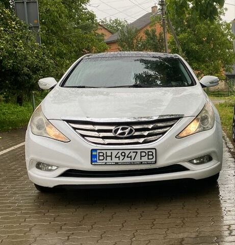 Белый Хендай Соната, объемом двигателя 2 л и пробегом 23 тыс. км за 7000 $, фото 1 на Automoto.ua