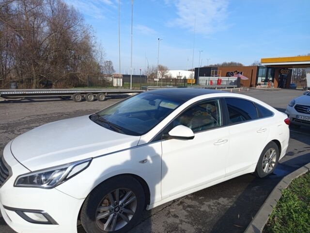 Білий Хендай Соната, об'ємом двигуна 0 л та пробігом 330 тис. км за 10000 $, фото 1 на Automoto.ua