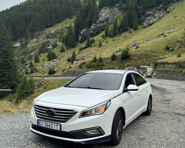 Белый Хендай Соната, объемом двигателя 2 л и пробегом 116 тыс. км за 11000 $, фото 1 на Automoto.ua