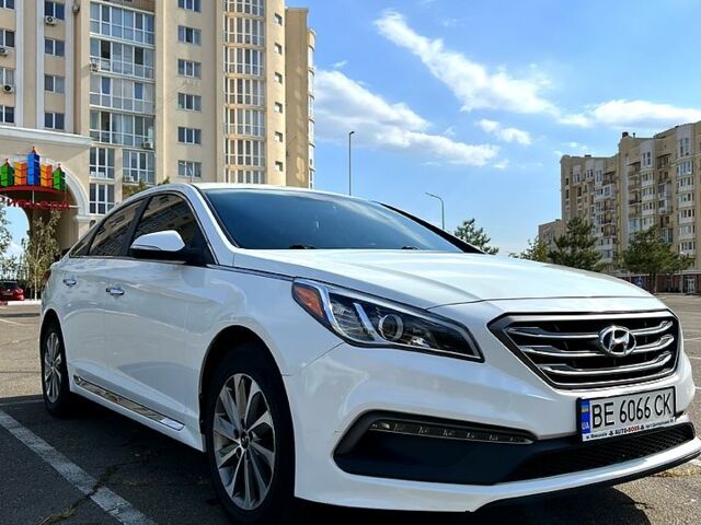 Білий Хендай Соната, об'ємом двигуна 2.4 л та пробігом 174 тис. км за 10000 $, фото 1 на Automoto.ua