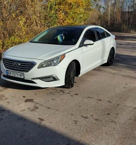 Білий Хендай Соната, об'ємом двигуна 2.36 л та пробігом 220 тис. км за 8100 $, фото 1 на Automoto.ua