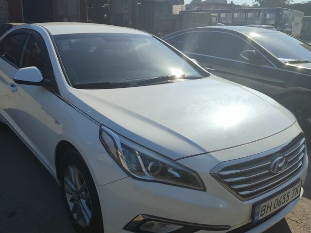 Белый Хендай Соната, объемом двигателя 0 л и пробегом 226 тыс. км за 9500 $, фото 1 на Automoto.ua