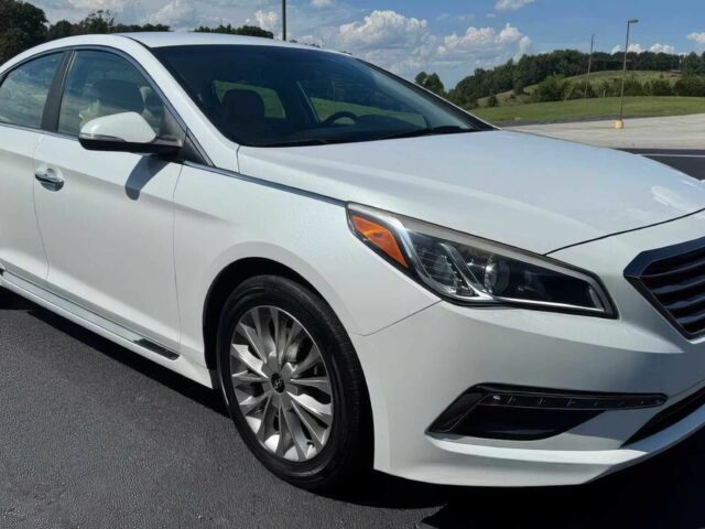 Хендай Соната 2015 в Львове на Automoto.ua Белый Хендай Соната, объемом двигателя 2.4 л и пробегом 75 тыс. км за 1800 $, фото 1 на Automoto.ua