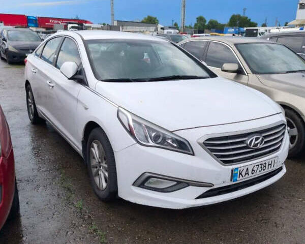 Білий Хендай Соната, об'ємом двигуна 2 л та пробігом 275 тис. км за 11300 $, фото 1 на Automoto.ua