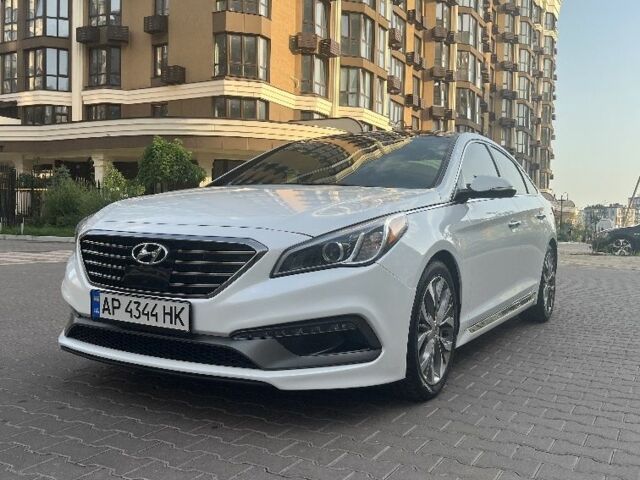 Белый Хендай Соната, объемом двигателя 2 л и пробегом 160 тыс. км за 15000 $, фото 1 на Automoto.ua