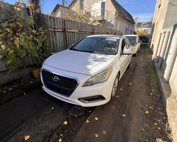 Хендай Соната 2016 в Одессе на Automoto.ua Белый Хендай Соната, объемом двигателя 0 л и пробегом 169 тыс. км за 9000 $, фото 1 на Automoto.ua