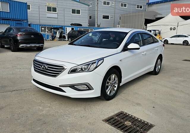 Білий Хендай Соната, об'ємом двигуна 2 л та пробігом 329 тис. км за 10990 $, фото 1 на Automoto.ua