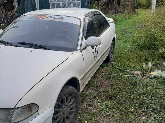 Белый Хендай Соната, объемом двигателя 2 л и пробегом 100 тыс. км за 1000 $, фото 1 на Automoto.ua