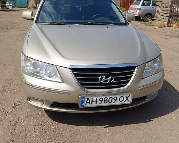 Бежевый Хендай Соната, объемом двигателя 2 л и пробегом 221 тыс. км за 5900 $, фото 1 на Automoto.ua