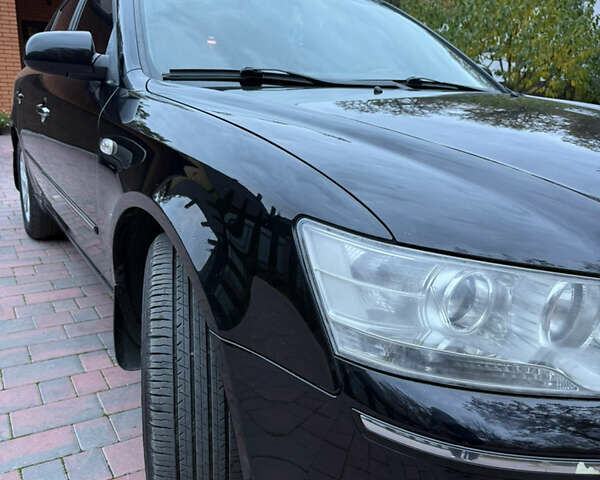 Черный Хендай Соната, объемом двигателя 0 л и пробегом 210 тыс. км за 6550 $, фото 1 на Automoto.ua