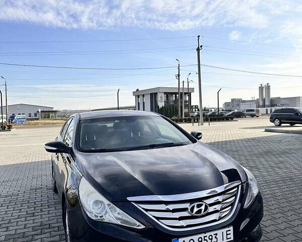 Черный Хендай Соната, объемом двигателя 2 л и пробегом 237 тыс. км за 7500 $, фото 1 на Automoto.ua