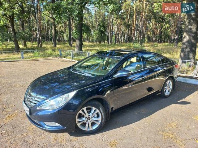 Черный Хендай Соната, объемом двигателя 2.36 л и пробегом 118 тыс. км за 9600 $, фото 1 на Automoto.ua