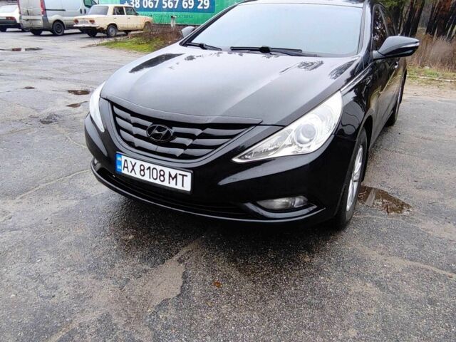 Черный Хендай Соната, объемом двигателя 2 л и пробегом 292 тыс. км за 7000 $, фото 1 на Automoto.ua