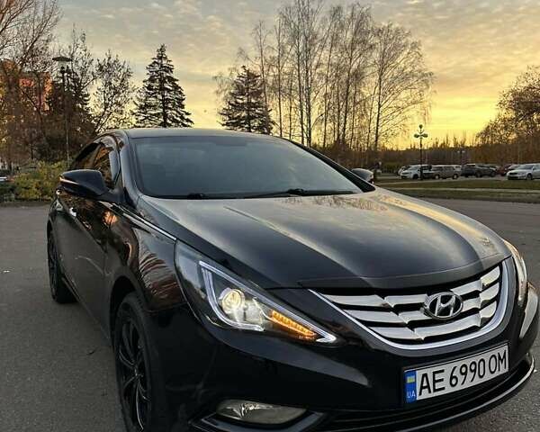 Черный Хендай Соната, объемом двигателя 2 л и пробегом 216 тыс. км за 8750 $, фото 1 на Automoto.ua