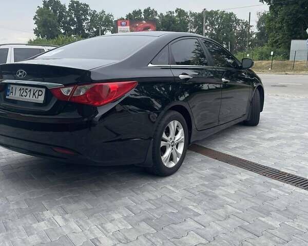 Черный Хендай Соната, объемом двигателя 2.36 л и пробегом 180 тыс. км за 8700 $, фото 1 на Automoto.ua