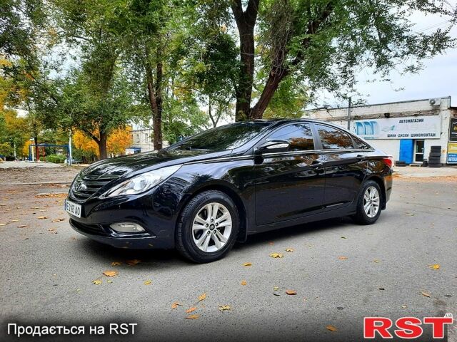 Черный Хендай Соната, объемом двигателя 2.4 л и пробегом 180 тыс. км за 8999 $, фото 1 на Automoto.ua
