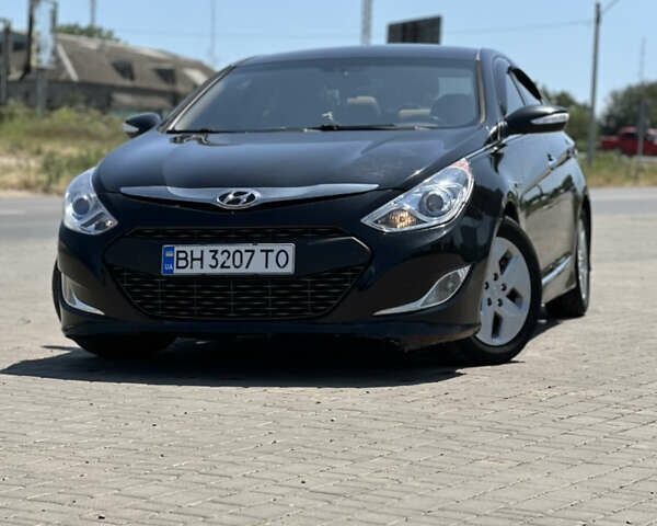 Чорний Хендай Соната, об'ємом двигуна 2.4 л та пробігом 174 тис. км за 9000 $, фото 1 на Automoto.ua