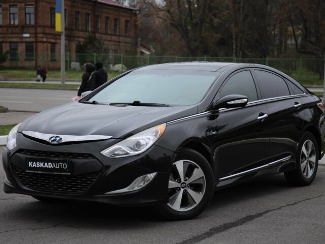 Черный Хендай Соната, объемом двигателя 2.4 л и пробегом 196 тыс. км за 9800 $, фото 1 на Automoto.ua