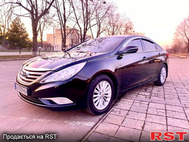 Черный Хендай Соната, объемом двигателя 2 л и пробегом 250 тыс. км за 7500 $, фото 1 на Automoto.ua