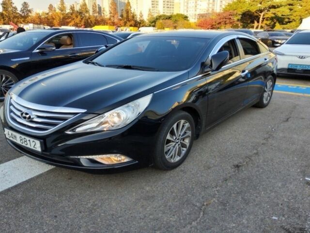 Чорний Хендай Соната, об'ємом двигуна 2 л та пробігом 170 тис. км за 9000 $, фото 1 на Automoto.ua