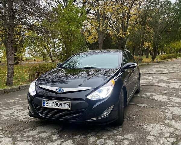 Черный Хендай Соната, объемом двигателя 2.36 л и пробегом 179 тыс. км за 11000 $, фото 1 на Automoto.ua