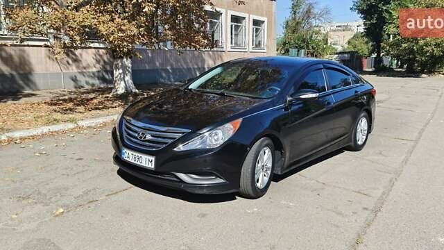 Черный Хендай Соната, объемом двигателя 2.36 л и пробегом 212 тыс. км за 9750 $, фото 1 на Automoto.ua