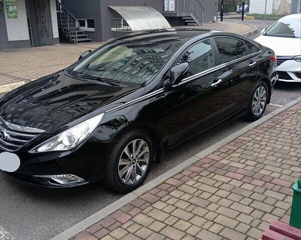 Черный Хендай Соната, объемом двигателя 2.4 л и пробегом 190 тыс. км за 10200 $, фото 1 на Automoto.ua
