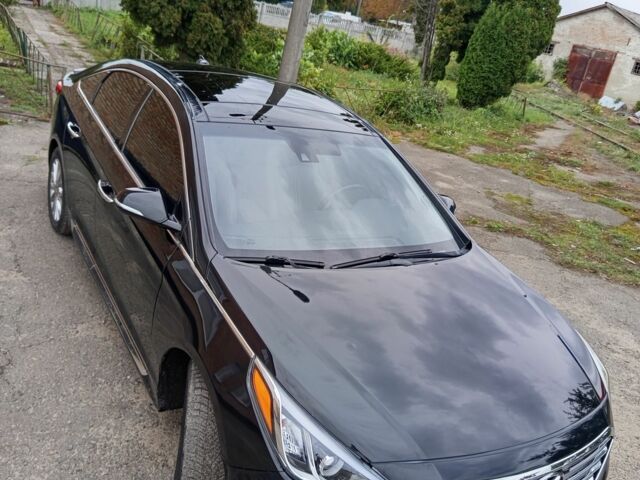 Чорний Хендай Соната, об'ємом двигуна 2.4 л та пробігом 137 тис. км за 10700 $, фото 1 на Automoto.ua