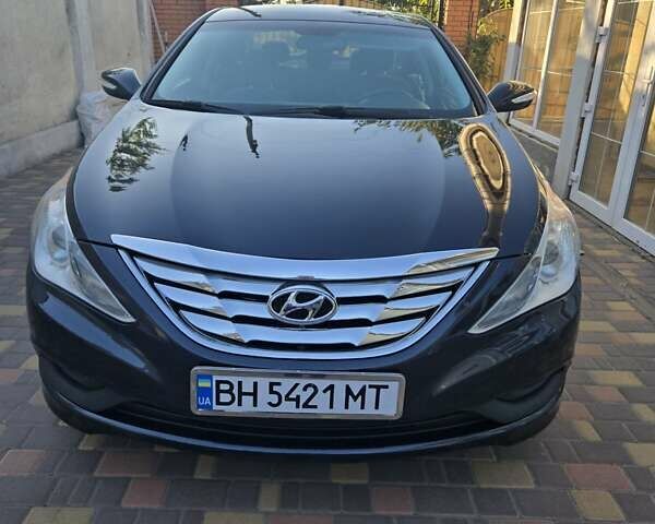 Чорний Хендай Соната, об'ємом двигуна 2.4 л та пробігом 128 тис. км за 8500 $, фото 1 на Automoto.ua
