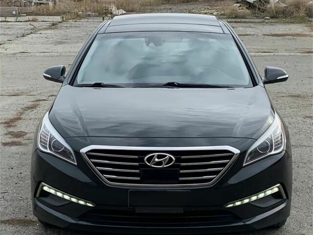 Чорний Хендай Соната, об'ємом двигуна 0 л та пробігом 240 тис. км за 10000 $, фото 1 на Automoto.ua