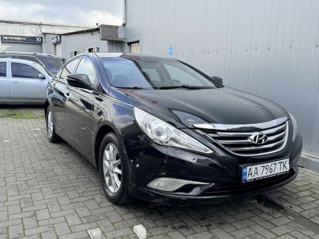 Черный Хендай Соната, объемом двигателя 2 л и пробегом 220 тыс. км за 7599 $, фото 1 на Automoto.ua