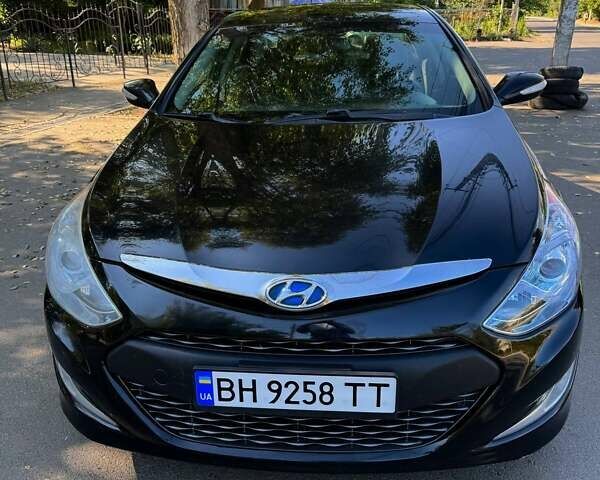 Черный Хендай Соната, объемом двигателя 2.4 л и пробегом 397 тыс. км за 8600 $, фото 1 на Automoto.ua