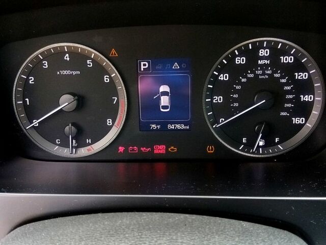 Чорний Хендай Соната, об'ємом двигуна 2.4 л та пробігом 135 тис. км за 10000 $, фото 1 на Automoto.ua