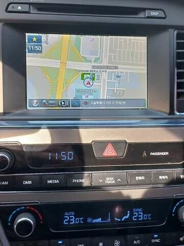 Чорний Хендай Соната, об'ємом двигуна 2 л та пробігом 209 тис. км за 10800 $, фото 1 на Automoto.ua