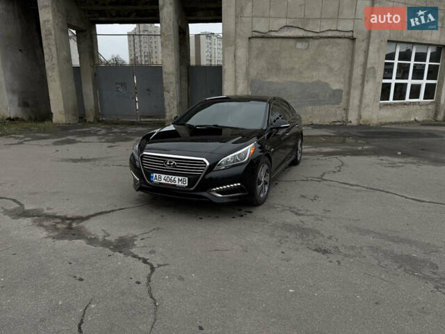 Черный Хендай Соната, объемом двигателя 2 л и пробегом 117 тыс. км за 13500 $, фото 1 на Automoto.ua
