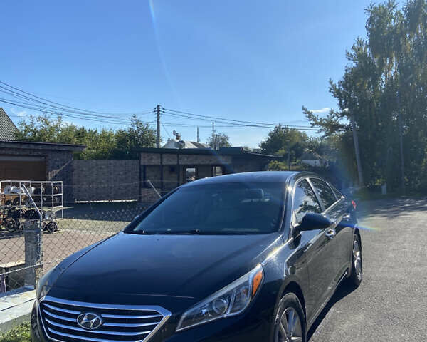 Черный Хендай Соната, объемом двигателя 2.36 л и пробегом 171 тыс. км за 9500 $, фото 1 на Automoto.ua