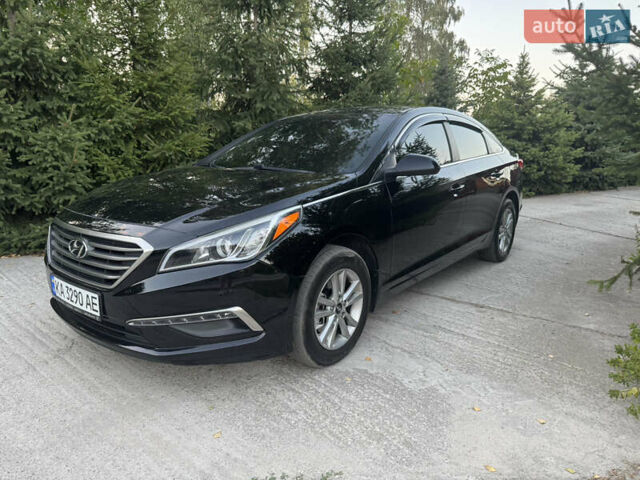 Чорний Хендай Соната, об'ємом двигуна 2.36 л та пробігом 174 тис. км за 11700 $, фото 1 на Automoto.ua