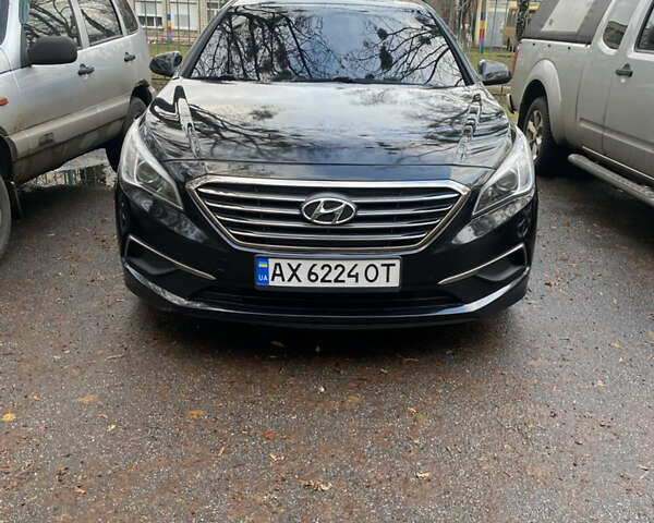 Черный Хендай Соната, объемом двигателя 2.36 л и пробегом 133 тыс. км за 10800 $, фото 1 на Automoto.ua